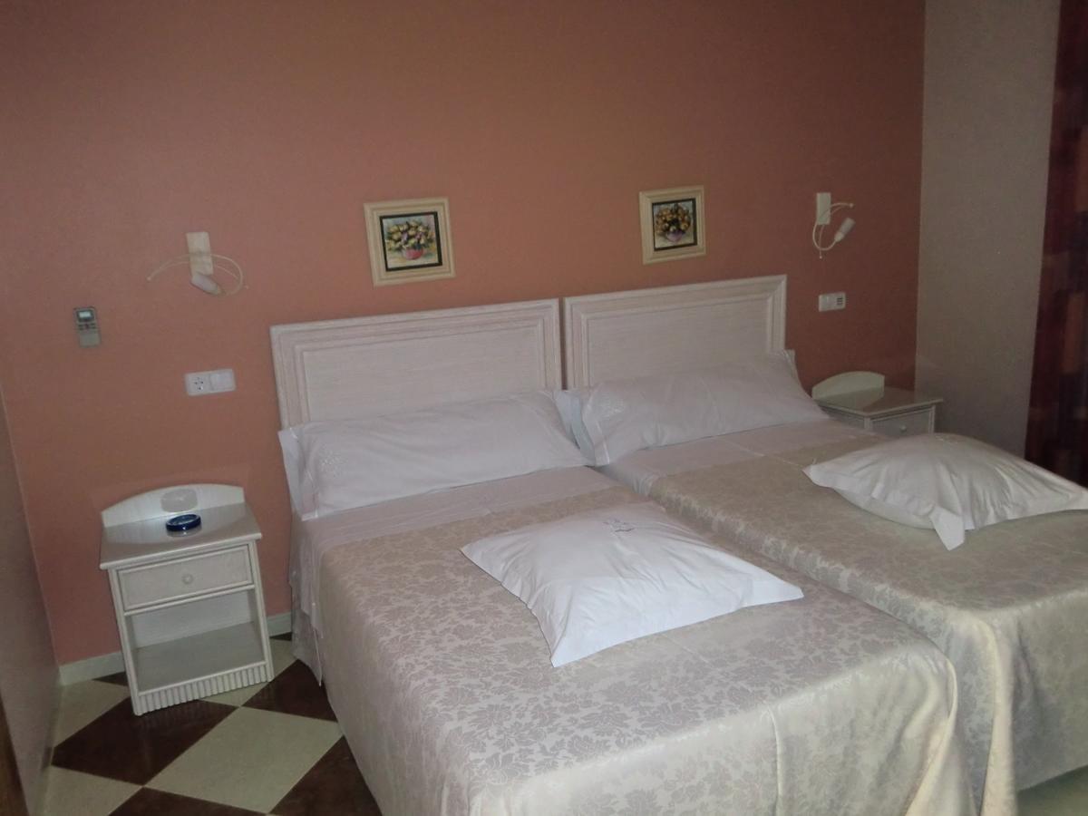 Hotel Gasaqui Ayelo de Malferit Phòng bức ảnh