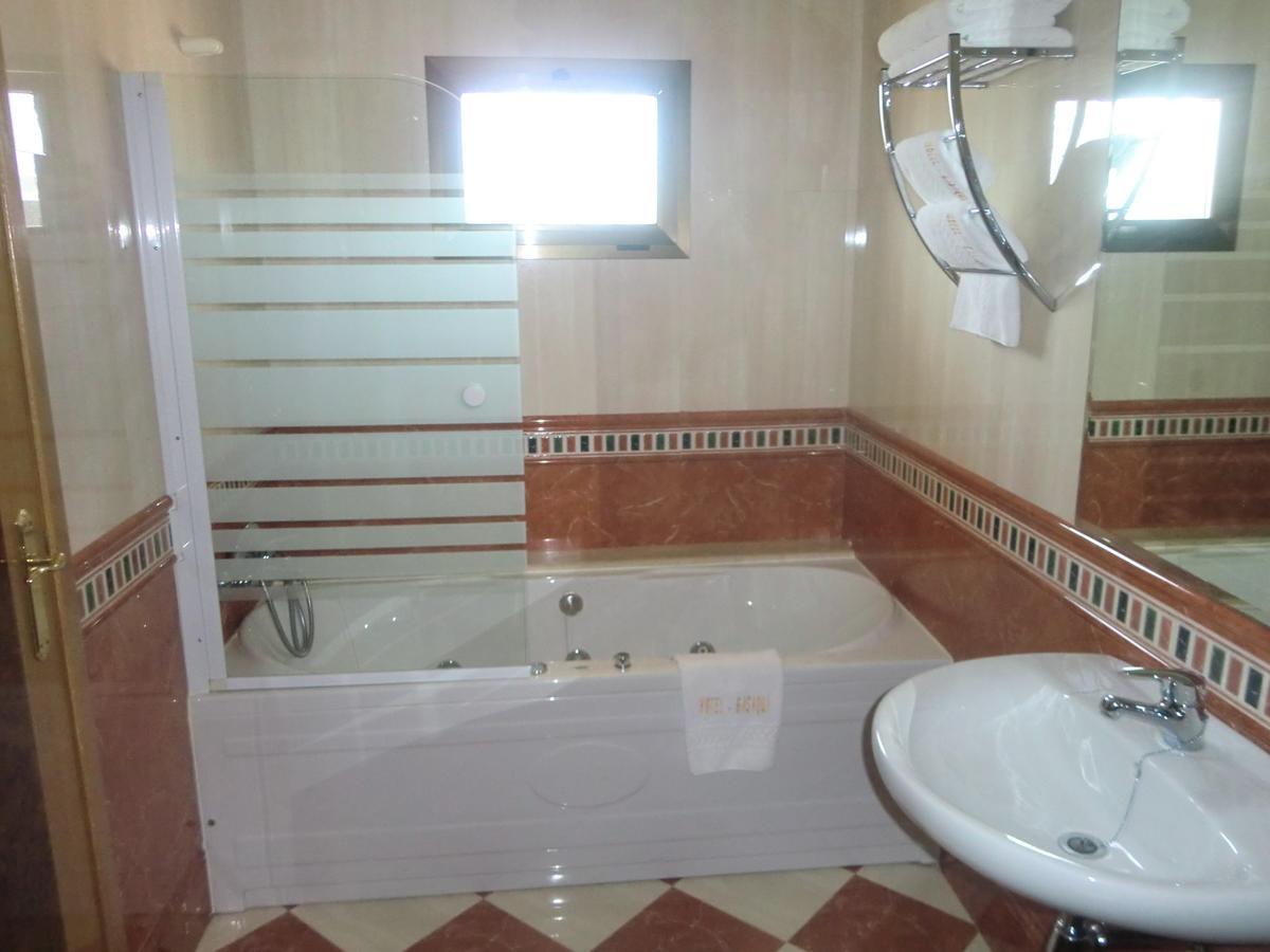 Hotel Gasaqui Ayelo de Malferit Phòng bức ảnh